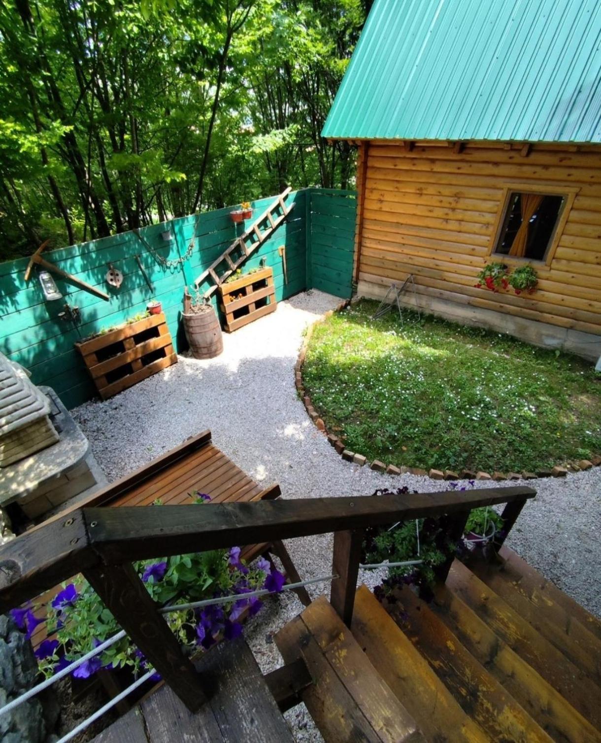 Вілла Brvnara Fairy Tale Цетинє Екстер'єр фото